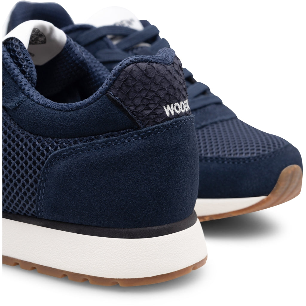 WODEN WL712-010 Navy – Stilren og komfortabel hverdagssko