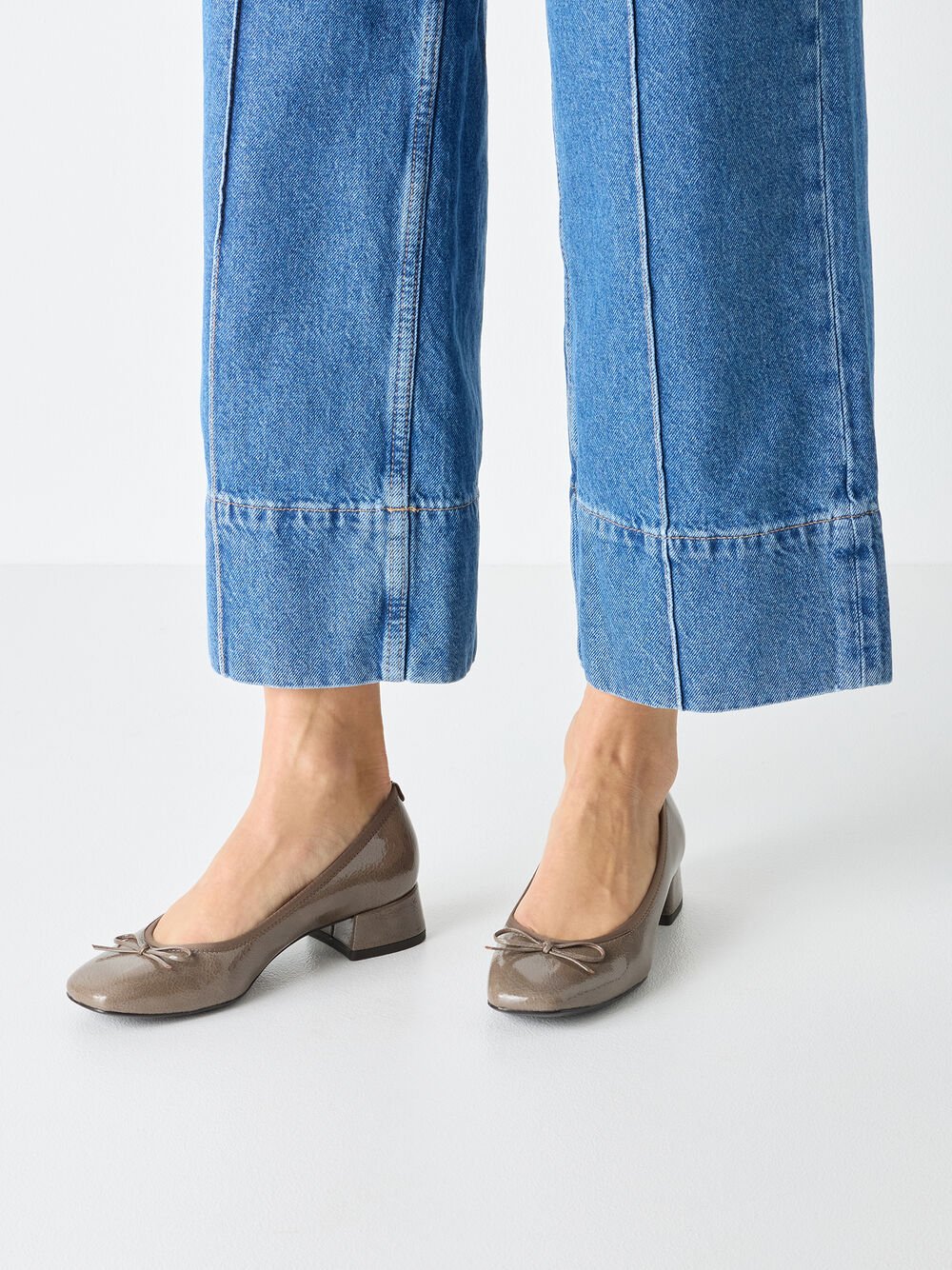 Taupe Pumps fra Tamaris – Elegant Stil med Komfortabel Touchit-sål