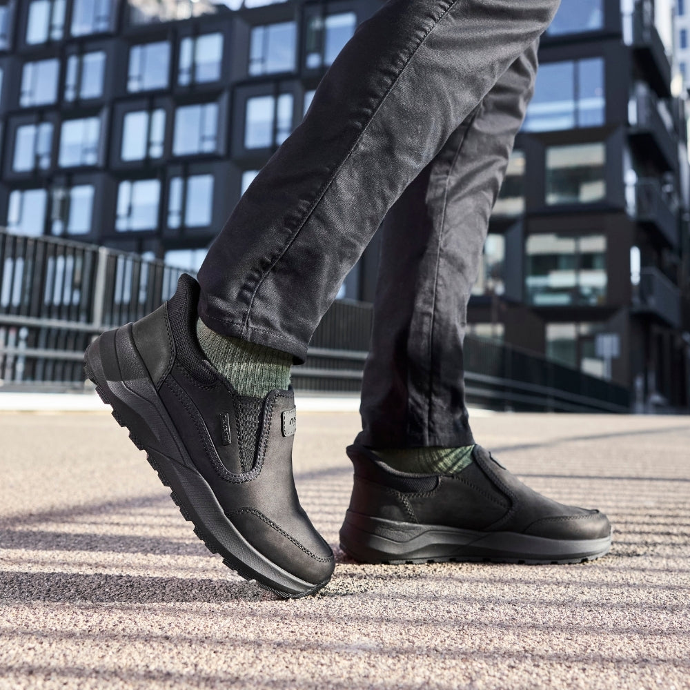 Rieker Ready 2 Go hyttesko til herre i sort 06052-00