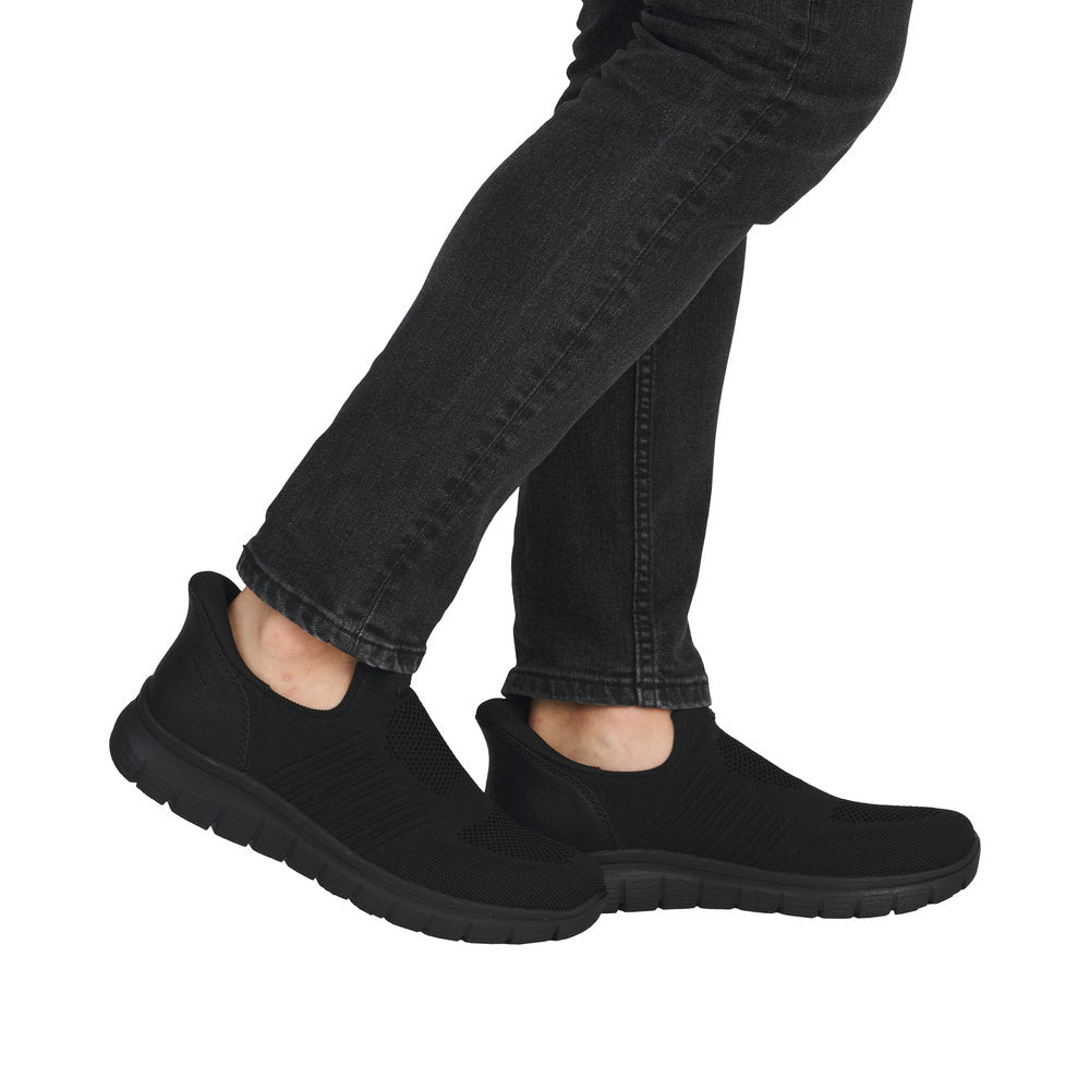 Rieker hyttesko til herre i sort B6659-01