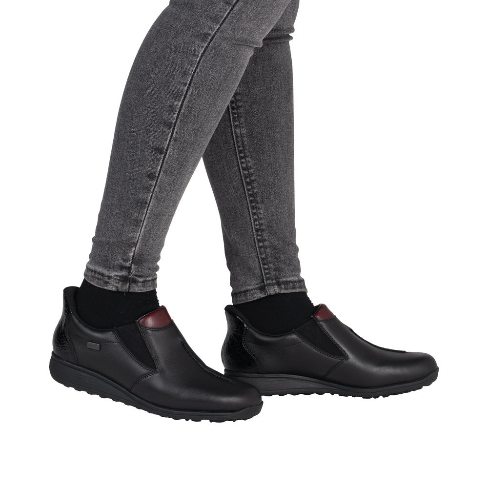 Rieker Ready 2 Go sko til dame i sort – Model 47253-00