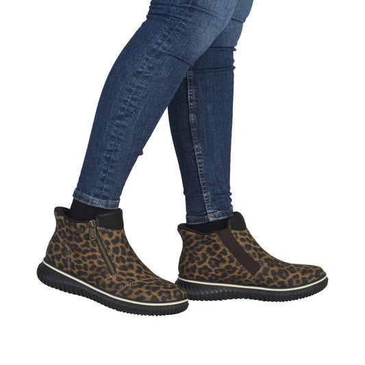 Rieker Ready 2 Go støvle til dame i leopard – Model 74254-90