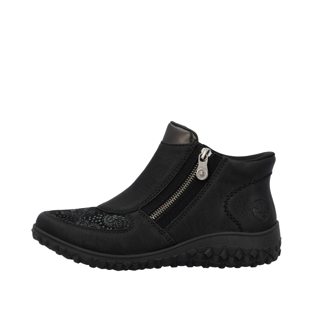 Rieker Ready 2 Go støvle til dame i sort – Model 59558-00