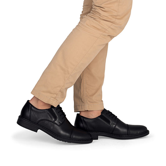 Rieker 17625-00 Sort – Pæn og klassisk herresko