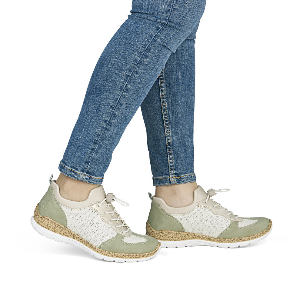 Rieker N4260-80 Beige – Let og komfortabel damesko til hverdagsbrug