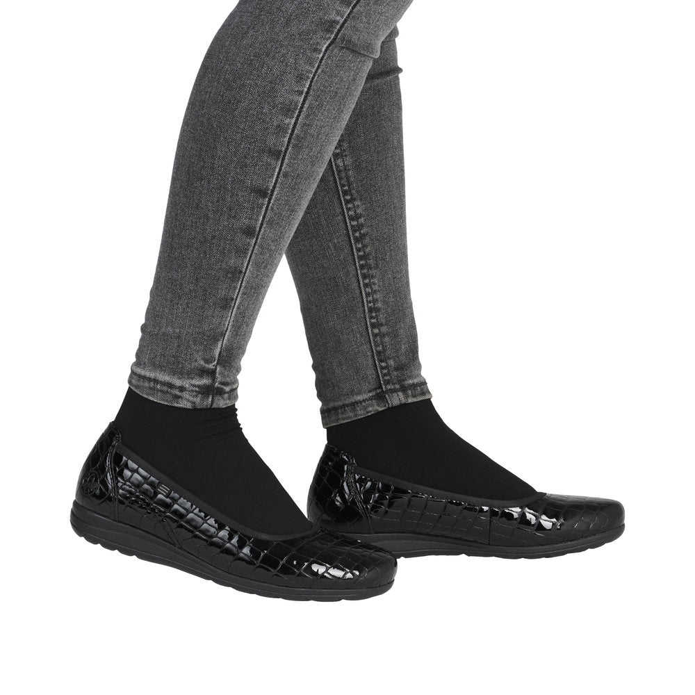 Rieker ballerinasko til dame i sort – Model L9350-01