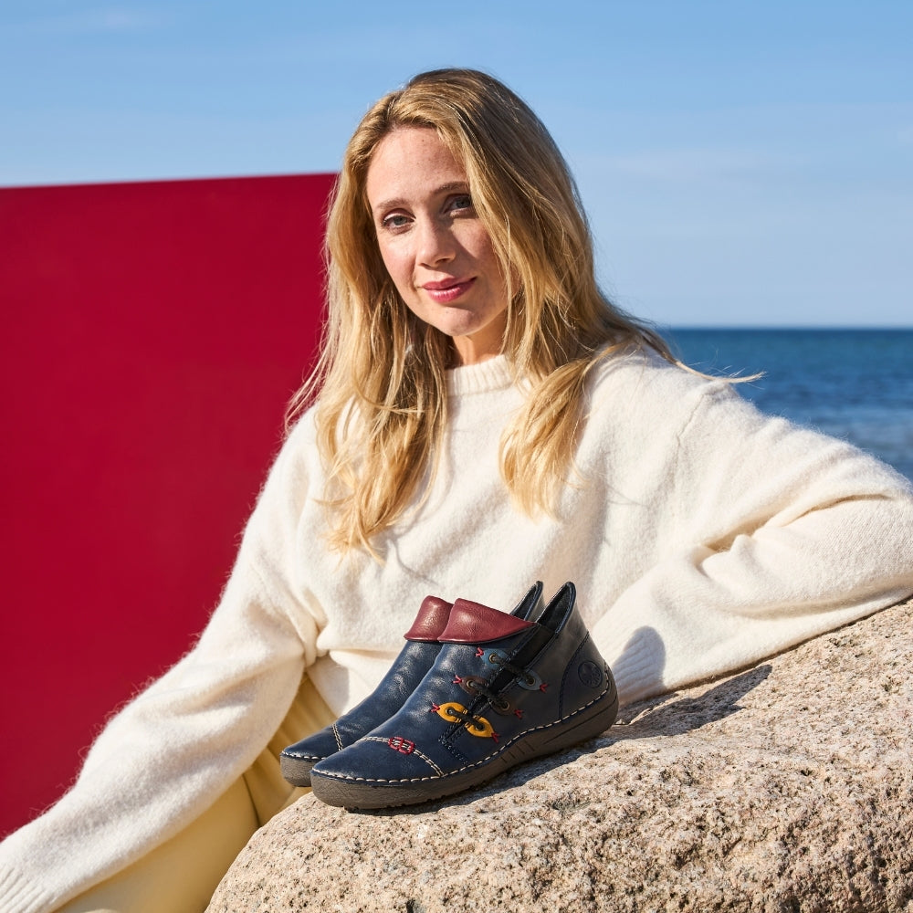 Rieker støvle til dame i blå – Model 72581-14