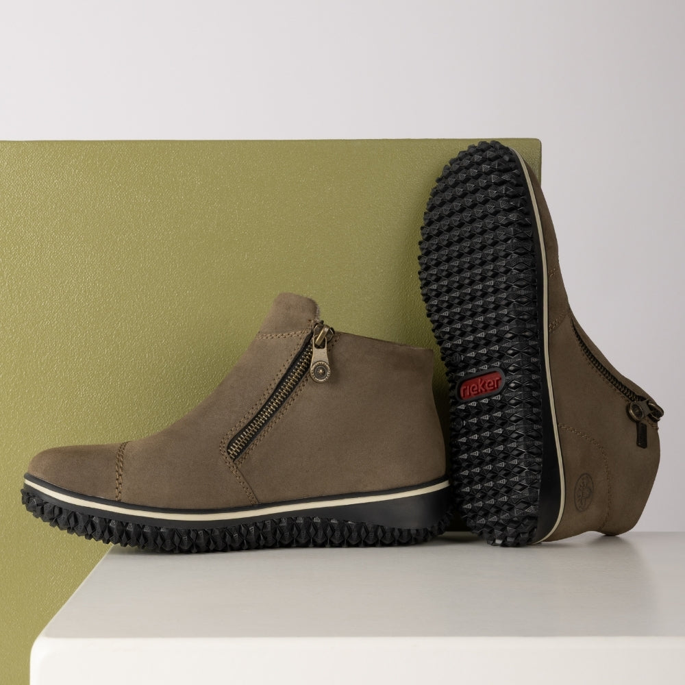 Rieker støvle til dame i brun – Model Z4265-24